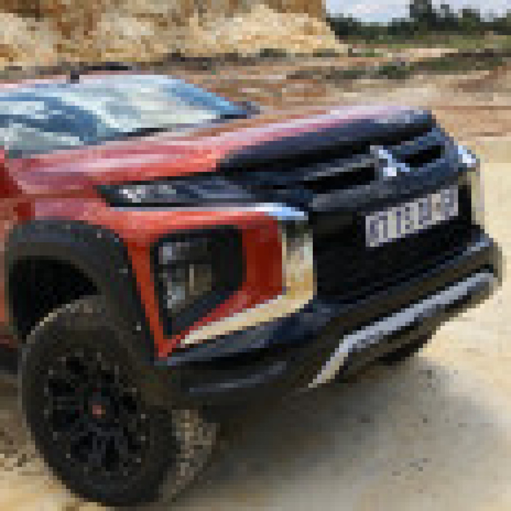 how-extreme-is-the-mitsubishi-triton-extreme-2