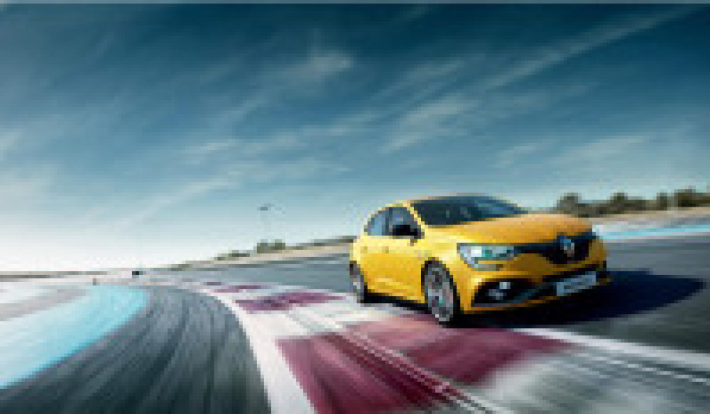 renault-s-answer-to-the-upcoming-golf-r-is-now-on-sale-2