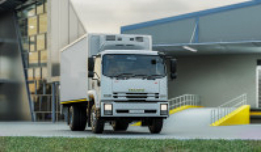 isuzu-truck-aims-for-cleaner-energy-2