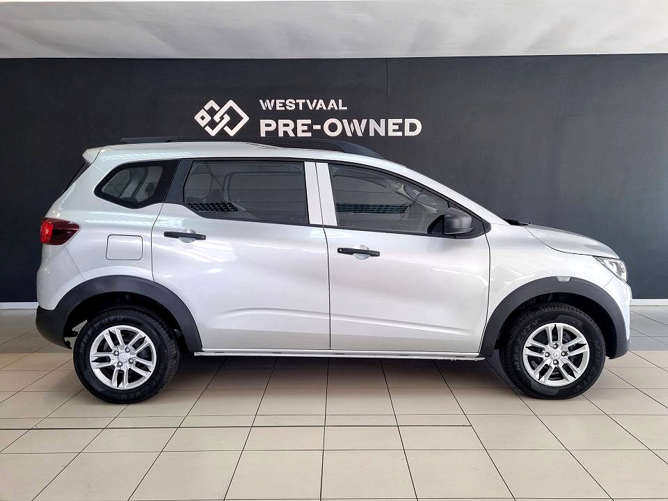 Renault Triber 1.0 Expression, image 2