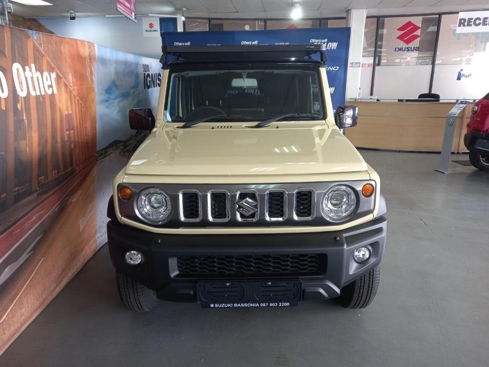 Suzuki Jimny 1.5 GLX 5Dr, image 2