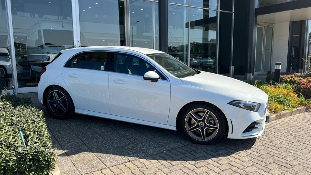 Mercedes-Benz A250 AMG Line, image 2