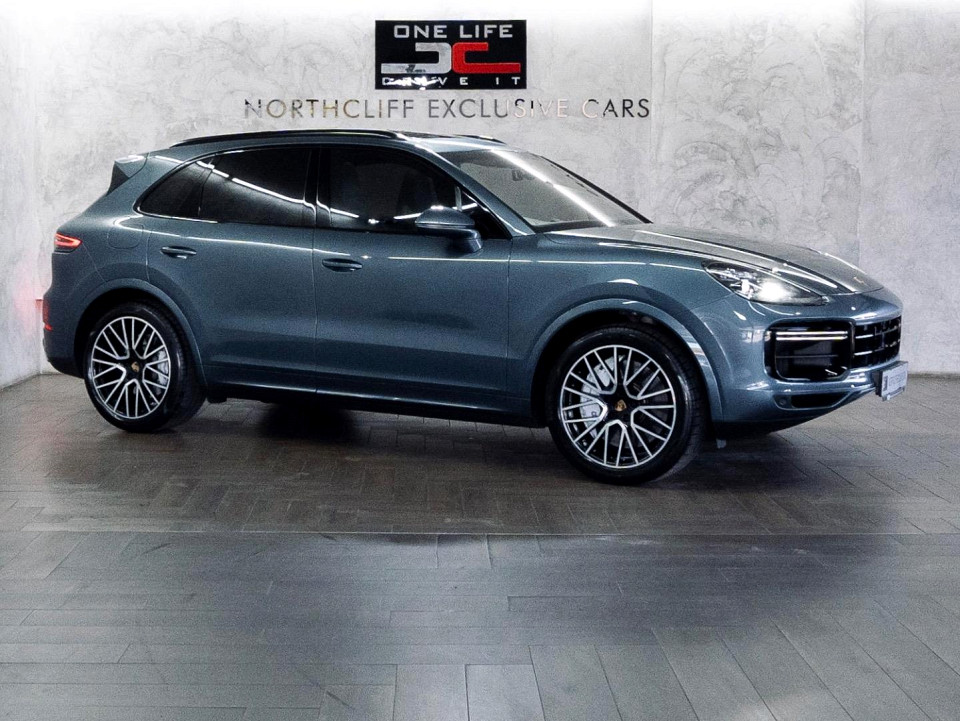 PORSCHE CAYENNE TURBO (E3), image 1