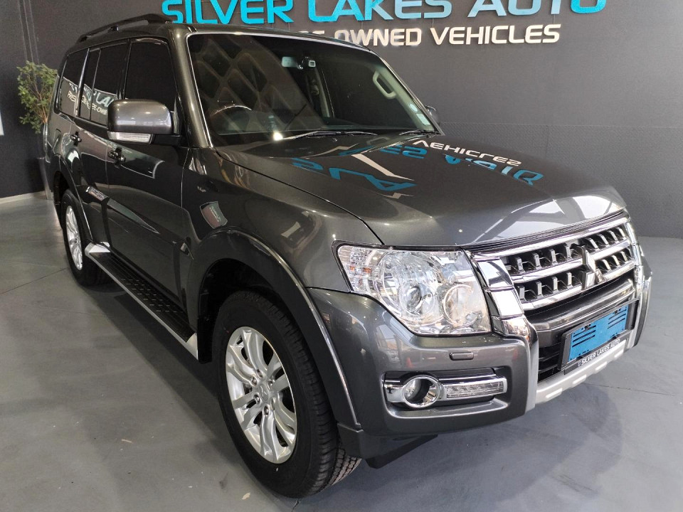 MITSUBISHI PAJERO 3.2 Di - Dc GLS A/T, image 2