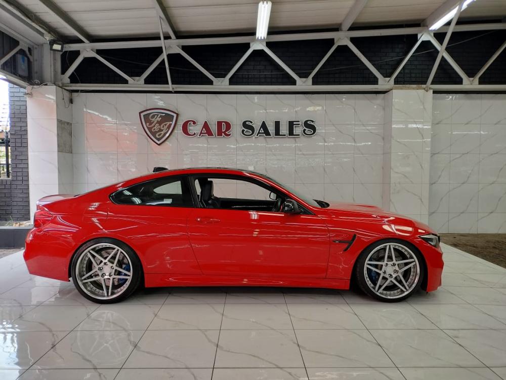 BMW M4 Coupe M-DCT Competition, image 2