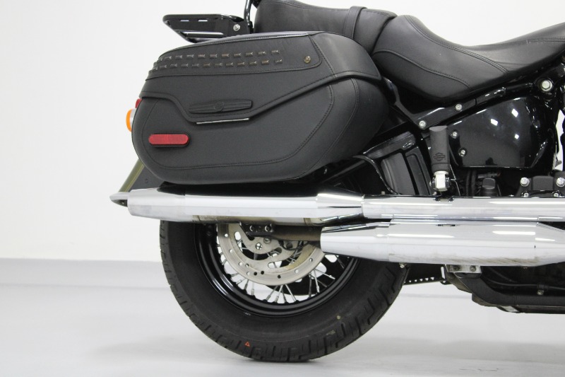 HARLEY DAVIDSON HERITAGE CLASSIC 114, image 2