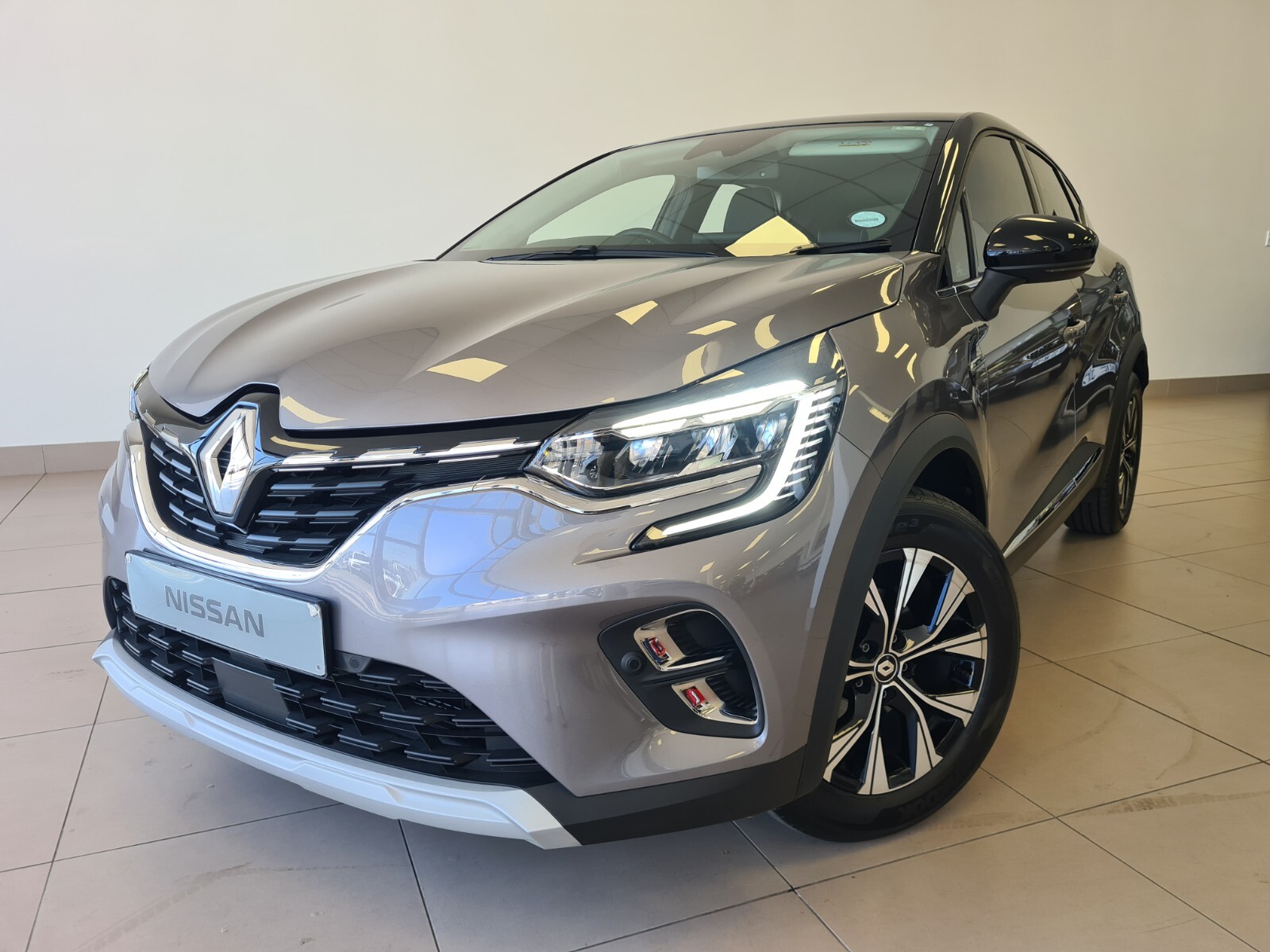 RENAULT CAPTUR 1.3T INTENS EDC, image 1