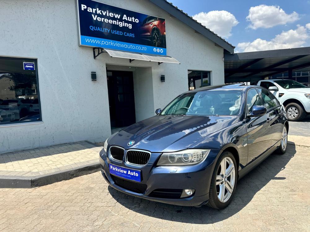 BMW 320i Exclusive (E90), image 1