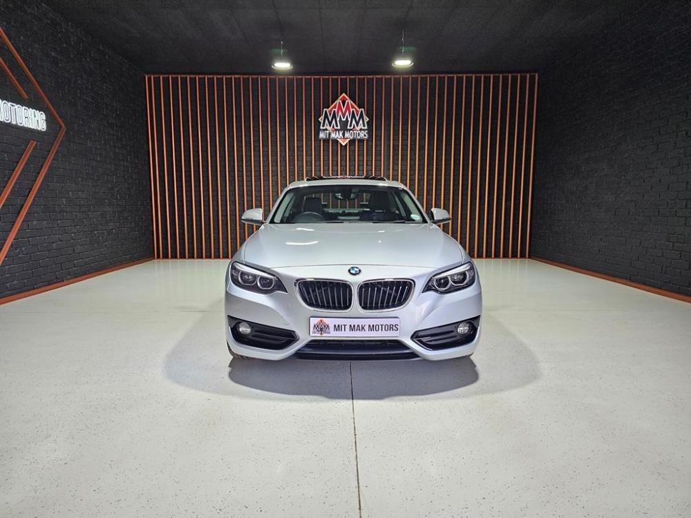 BMW 220i Coupe Sport Auto, image 2