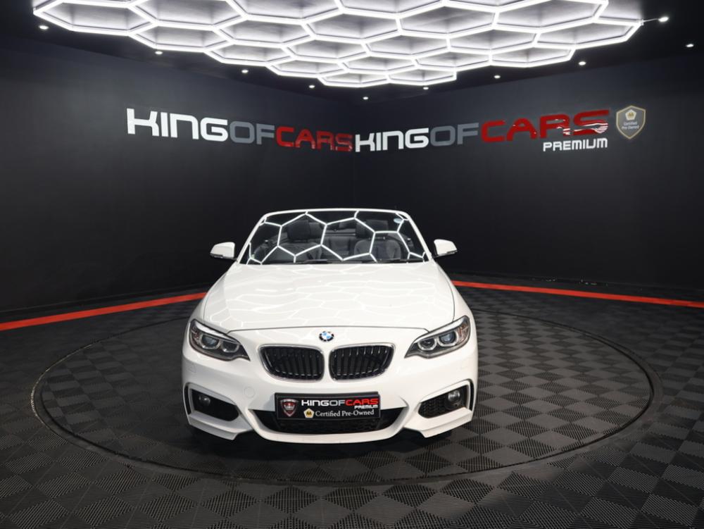 BMW 220i Convertible M Sport Auto, image 2