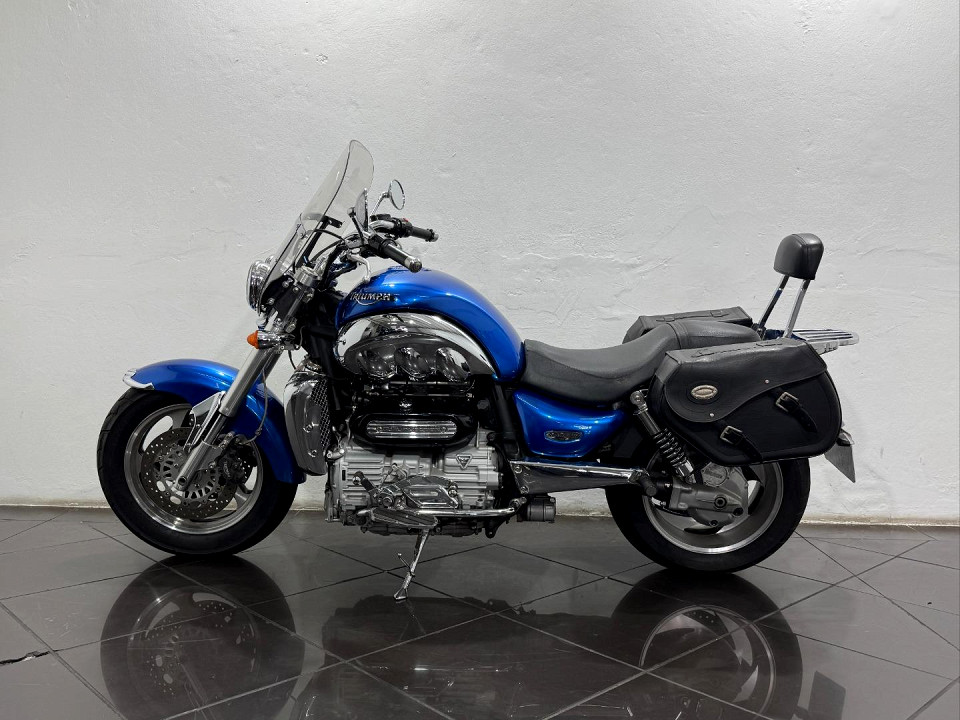 TRIUMPH Rocket Iii, image 2