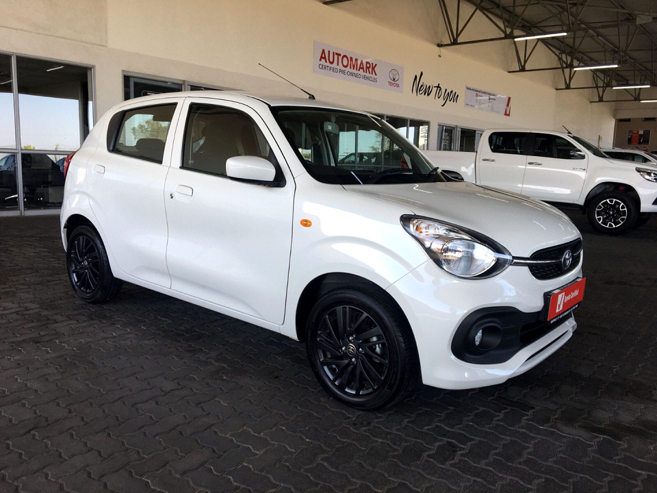 TOYOTA VITZ 1.0 XR, image 1