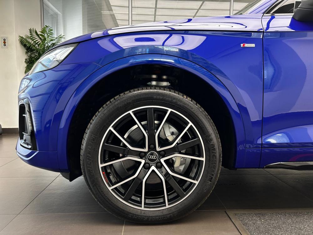 Audi Q5 Black Edition 40 TDI quattro S tronic, image 2