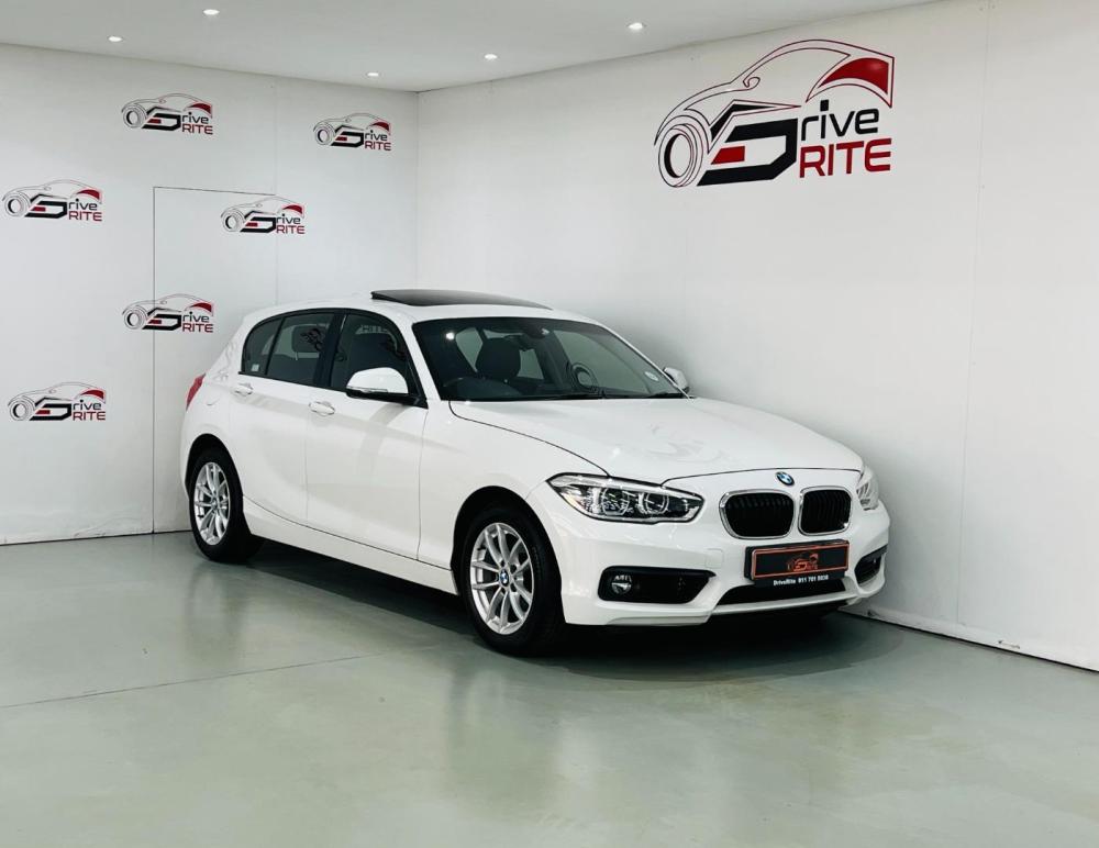 BMW 120i 5-door auto, image 1