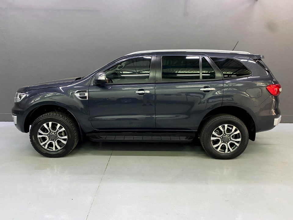 Ford Everest 2.0Turbo XLT, image 2