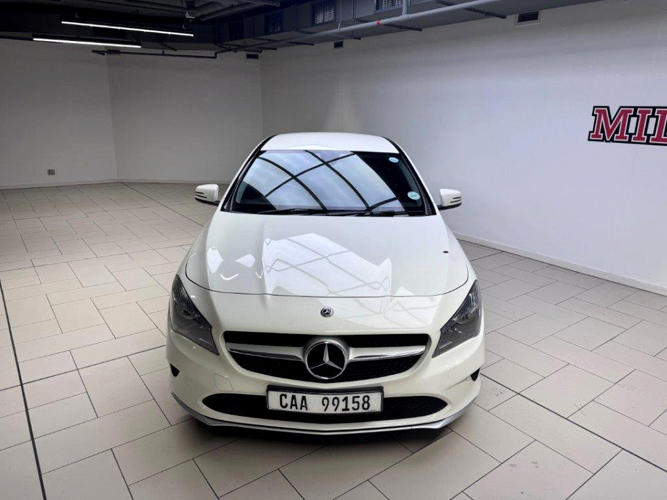 Mercedes-Benz CLA200 auto, image 2