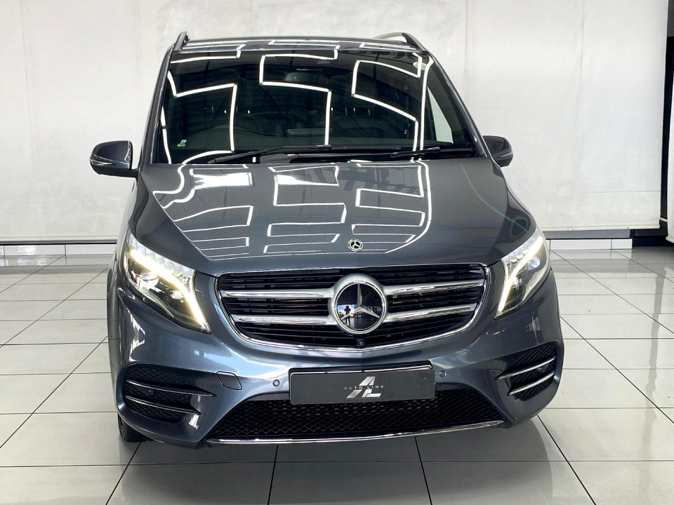 Mercedes-Benz V250 BlueTec, image 1