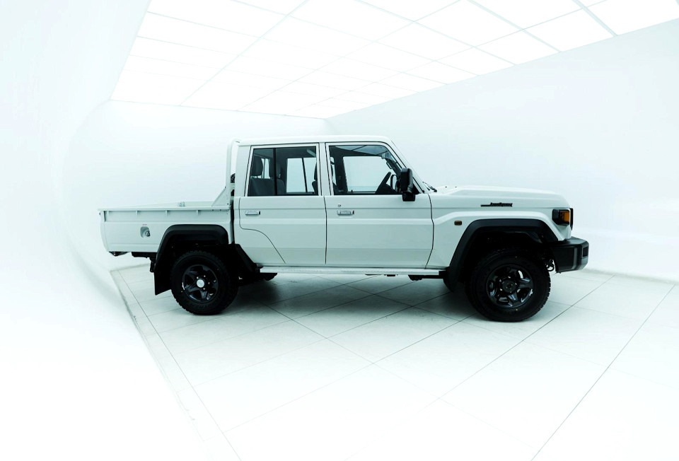 TOYOTA LAND CRUISER 79 2.8 GD-6 P/U D/C A/T, image 2