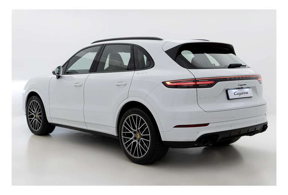 PORSCHE CAYENNE PLATINUM EDITION, image 2