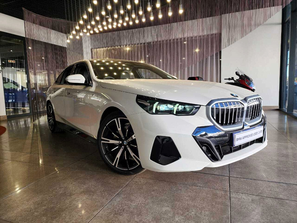 BMW 520d M SPORT, image 1