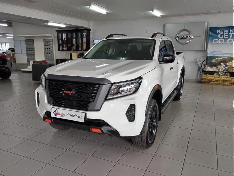 NISSAN NAVARA 2.5DDTi PRO-4X 4X4 A/T D/C P/U, image 1
