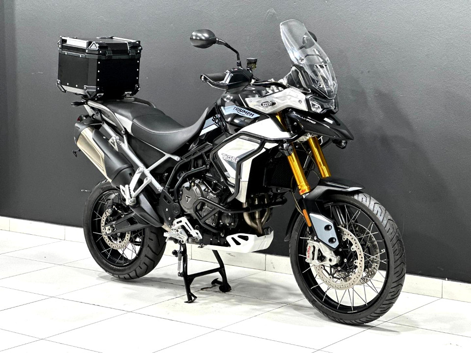 TRIUMPH 900 Rally Pro, image 1
