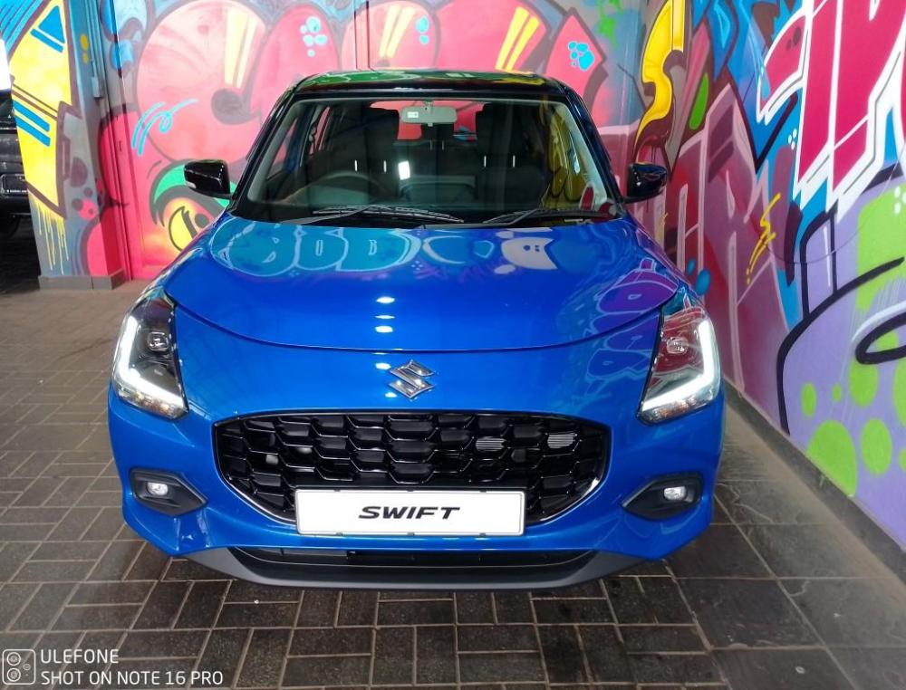Suzuki Swift 1.2 GLX CVT, image 2