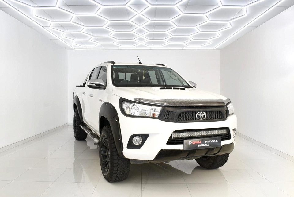Toyota Hilux 2.8GD-6 double cab Raider auto, image 1