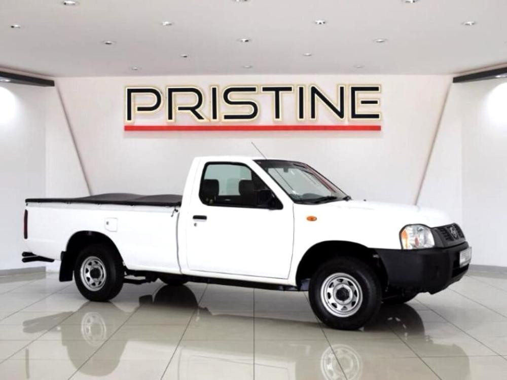 Nissan NP300 Hardbody 2.0i LWB P/U S/C, image 1