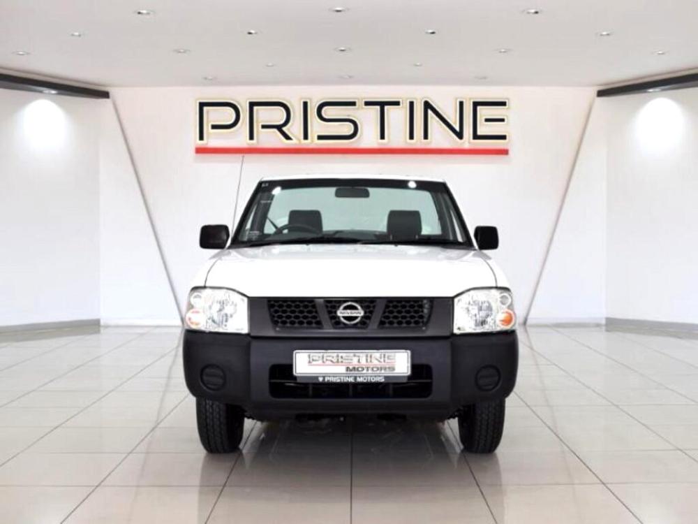 Nissan NP300 Hardbody 2.0i LWB P/U S/C, image 2