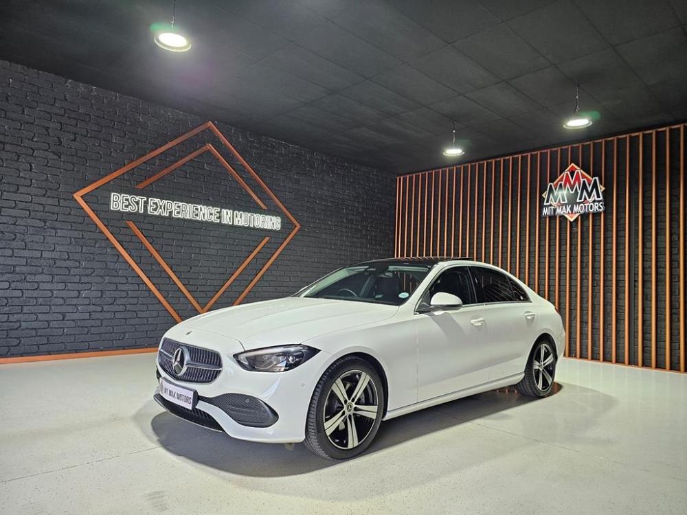 Mercedes-Benz C220d Auto (W206), image 1