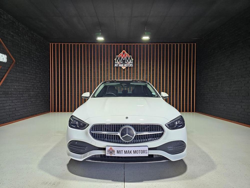 Mercedes-Benz C220d Auto (W206), image 2