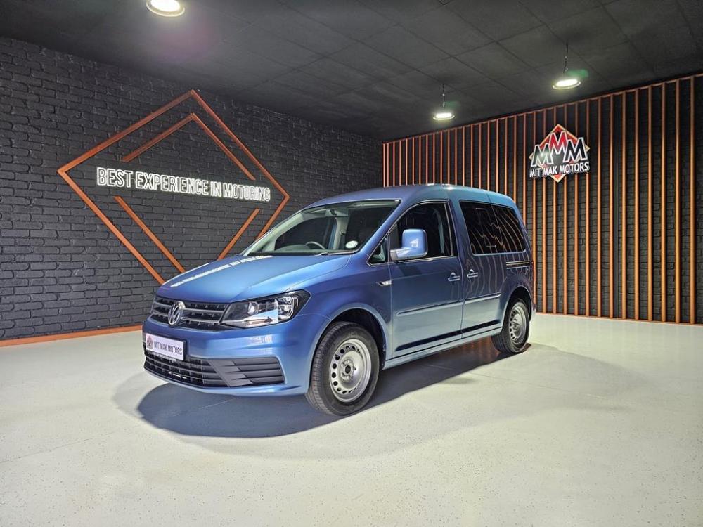Volkswagen Caddy4 Crewbus 1.6i, image 1