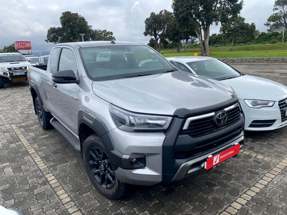 TOYOTA HILUX 2.8 GD-6 RB LEGEND P/U E/CAB, image 1