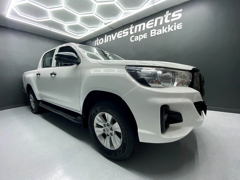 Toyota Hilux Double Cab 2.4GD6 RB Raider MT, image 1