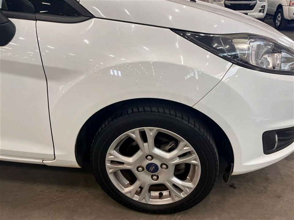 FORD FIESTA 1.0 ECOBOOST TREND 5DR, image 2