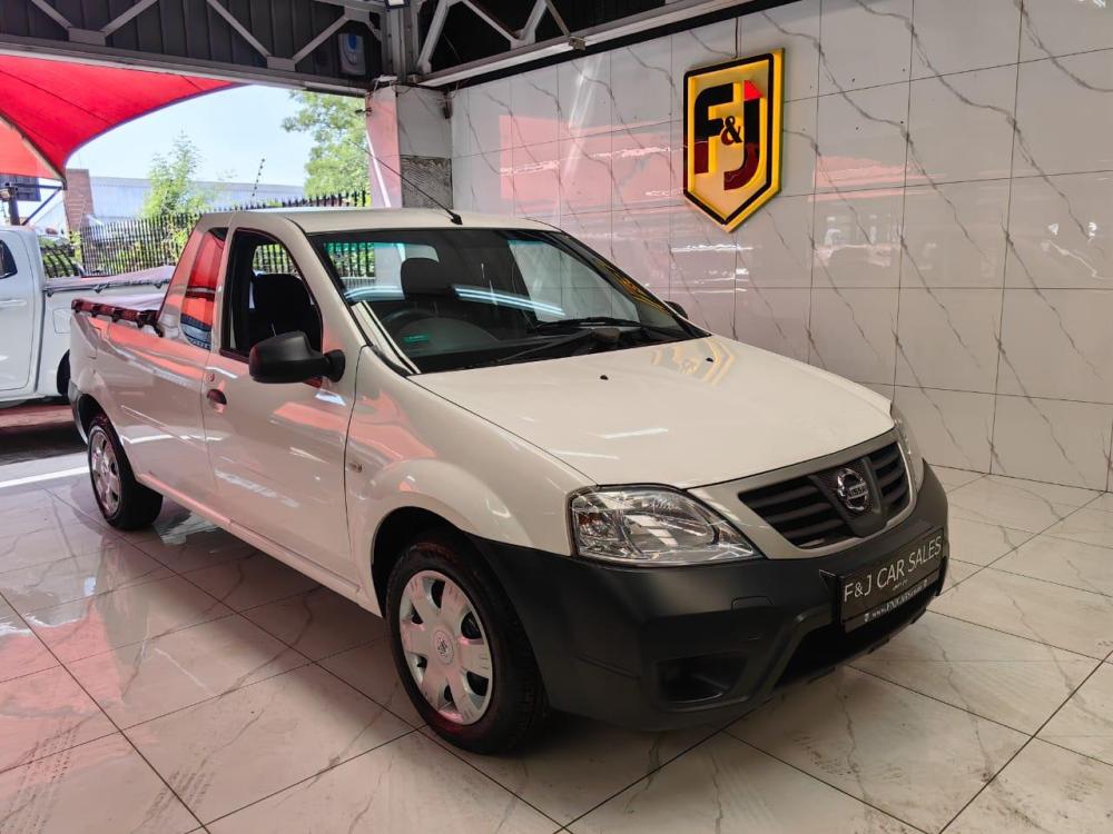 Nissan NP200 1.6 8V Base A/C + Safety Pack, image 1