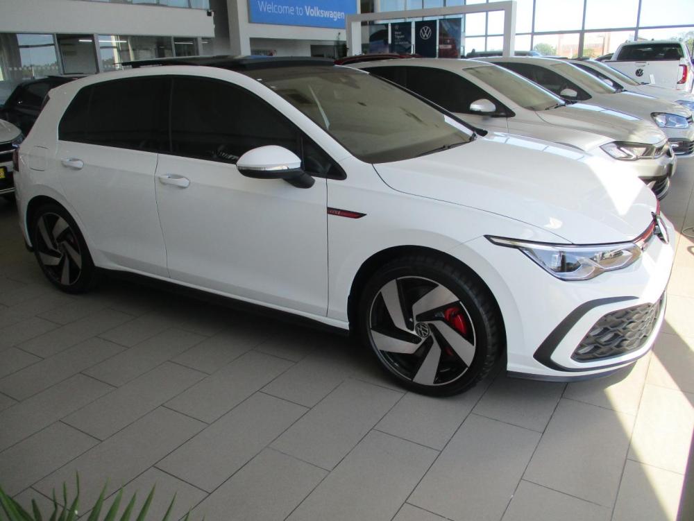 Volkswagen Golf 8 GTI 2.0 TSI DSG, image 1