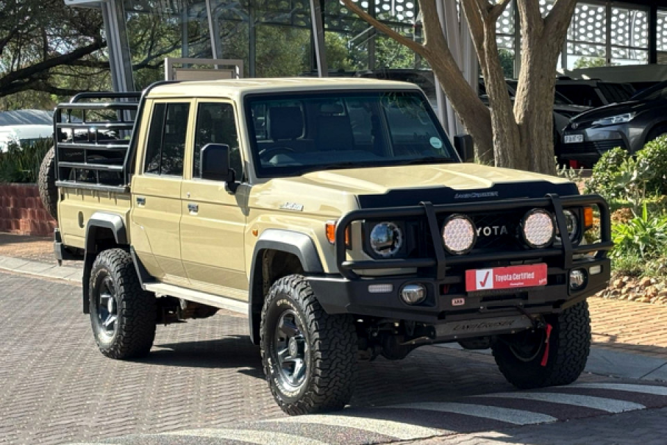 TOYOTA LAND CRUISER 79 2.8 GD-6 P/U D/C A/T, image 2