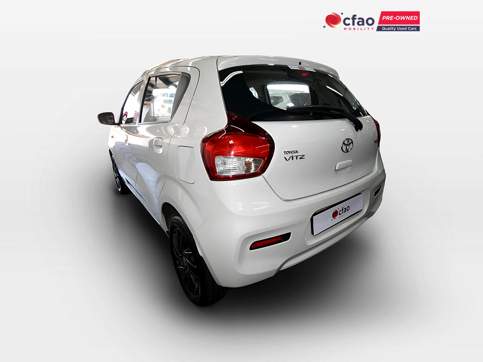 TOYOTA VITZ 1.0 XR, image 2