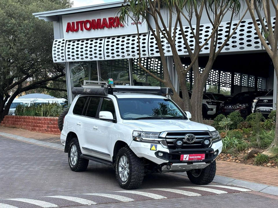 Toyota Land Cruiser 200 4.5D-4D V8 VX-R, image 1
