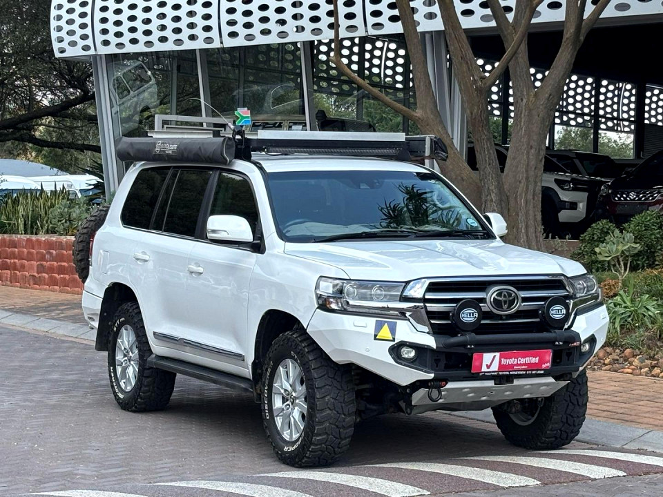 Toyota Land Cruiser 200 4.5D-4D V8 VX-R, image 2