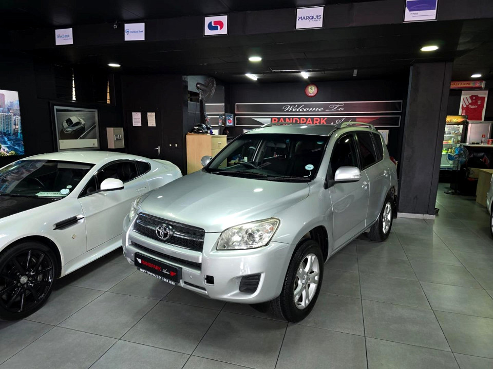TOYOTA RAV4 2.0 GX, image 2