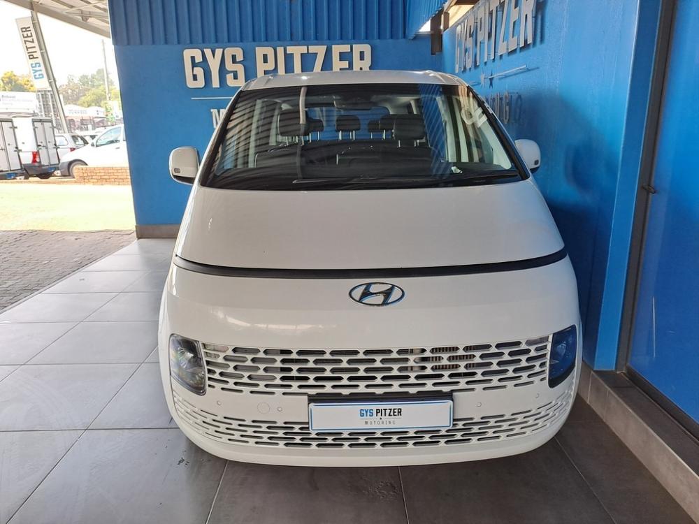 Hyundai Staria R2.2 9str Executive Bus Auto, image 2