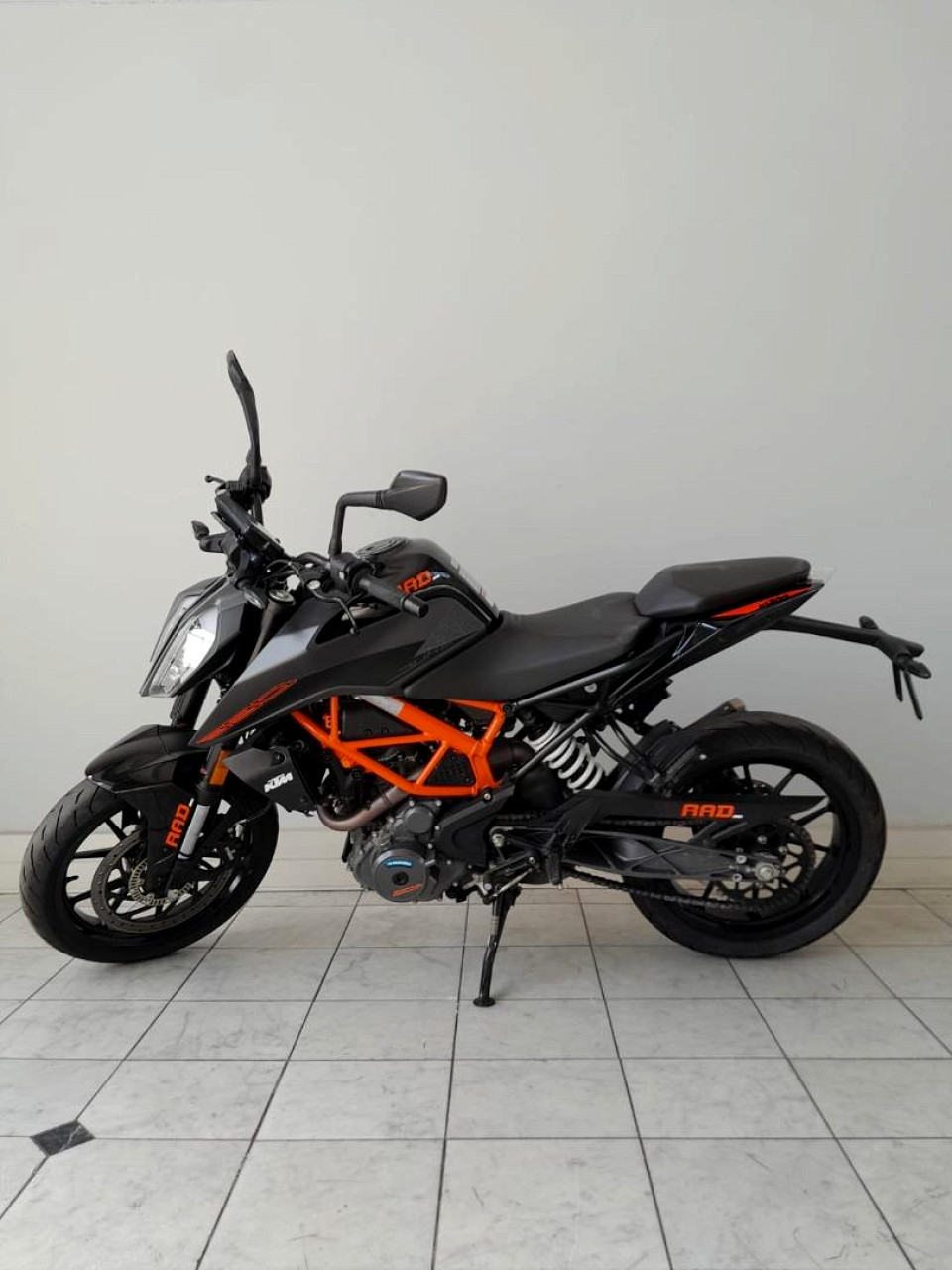 KTM 390 Duke, image 2