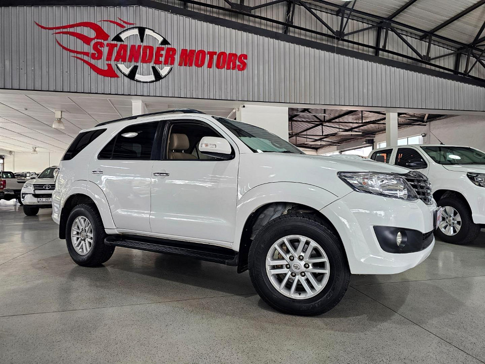 Toyota Fortuner 3.0D-4D 4x4, image 2