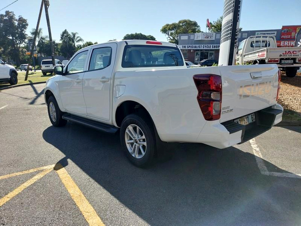 ISUZU D-MAX 1.9 Ddi HR LS A/T D/C P/U, image 2