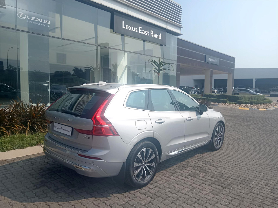 VOLVO XC60 B5 INSCRIPTION GEARTRONIC AWD, image 2