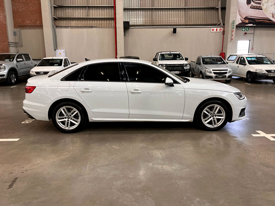 AUDI A4 35 TFSI 110 KW S TRONIC ADVANCED, image 2