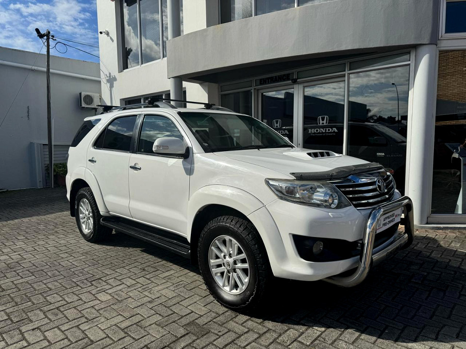 Toyota Fortuner 3.0D-4D 4x4, image 1